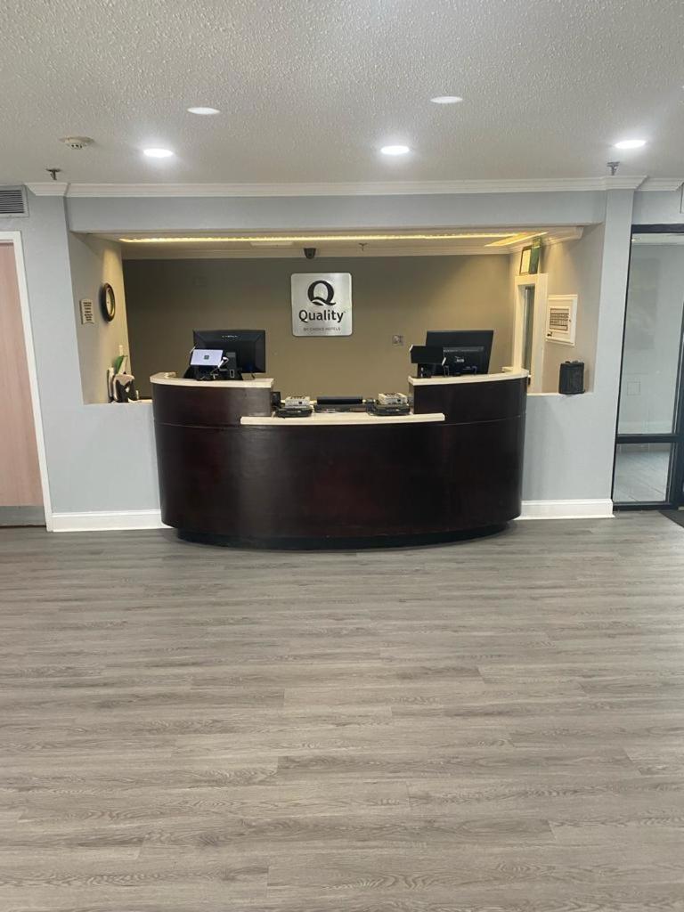 Quality Inn Colchester - Burlington Dış mekan fotoğraf