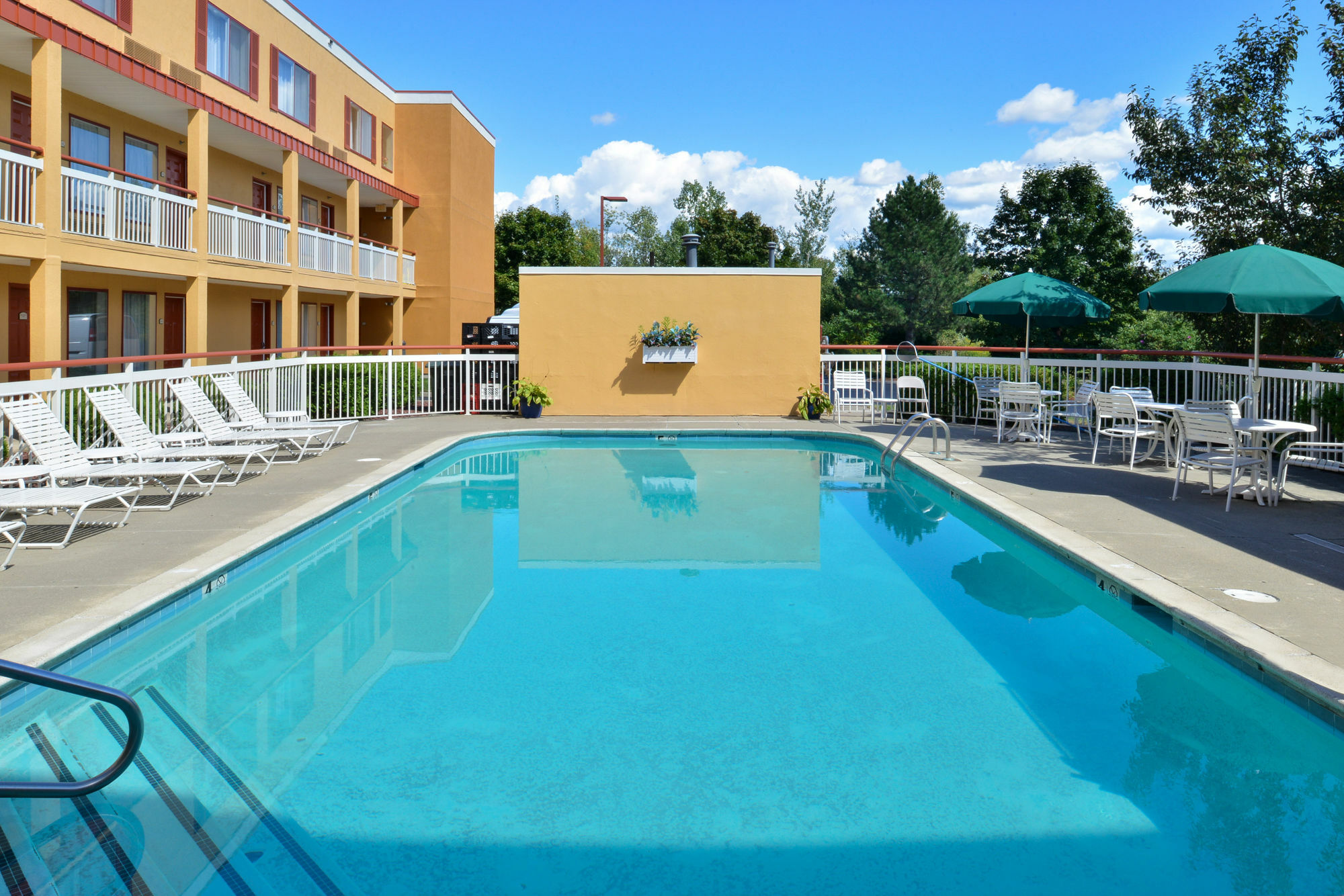 Quality Inn Colchester - Burlington Dış mekan fotoğraf